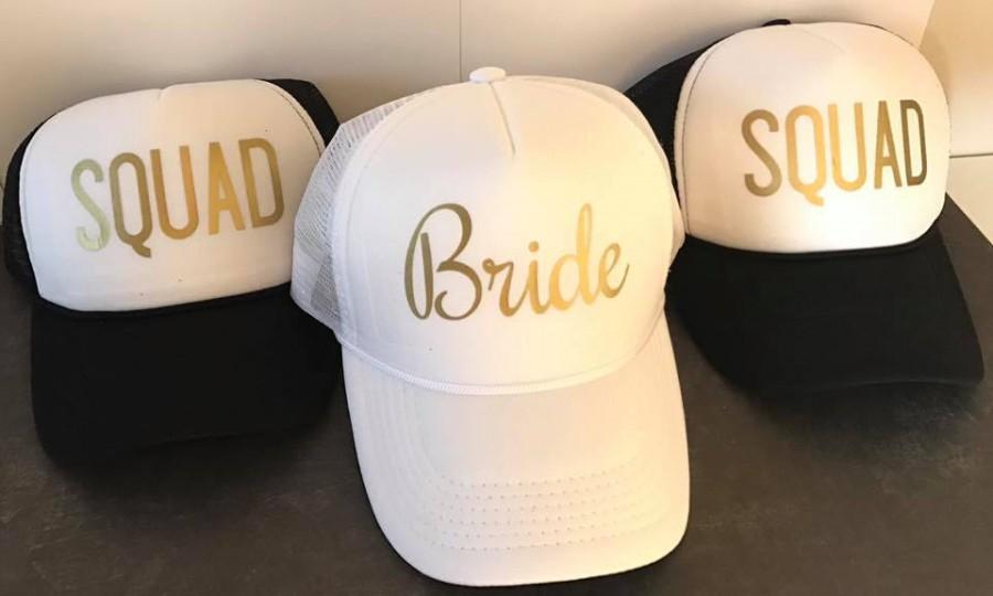 Hochzeit - Bride Squad Hats / Bride Tribe Hats / Bachelorette Party / Bridal Party / Bride to Be / Bridemaids Gifts