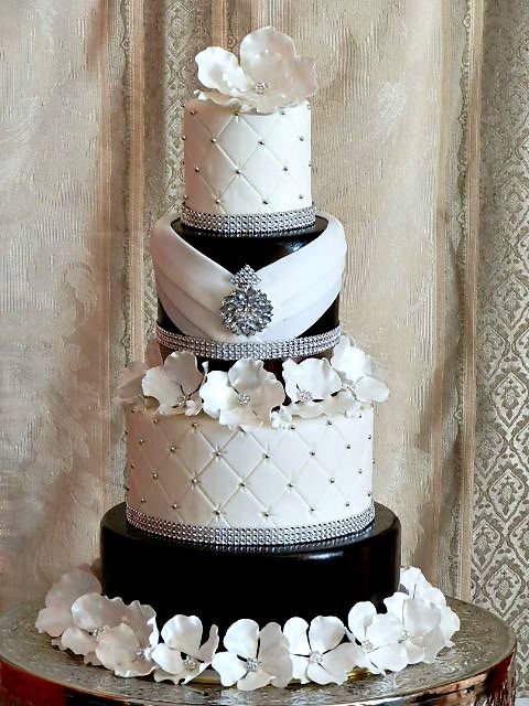 زفاف - Black And White Wedding Cake — Round Wedding Cakes