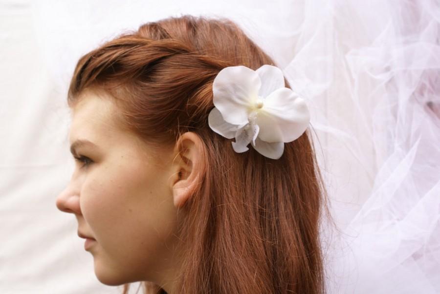 Mariage - White Orchid Bobby Pins Tropical Orchid Flowers Wedding Hair Accessories Bridal White Orchid Hair Flower Pin
