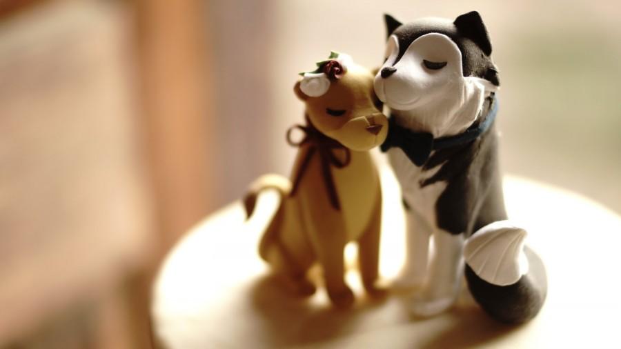 Hochzeit - Husky/Wolf & Lion Wedding Cake Topper (Cake Topper base not included) - Warranty Protection Included