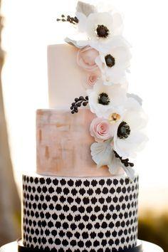زفاف - Wedding Cake Inspiration - Photo: Ashlee Raubach Photography