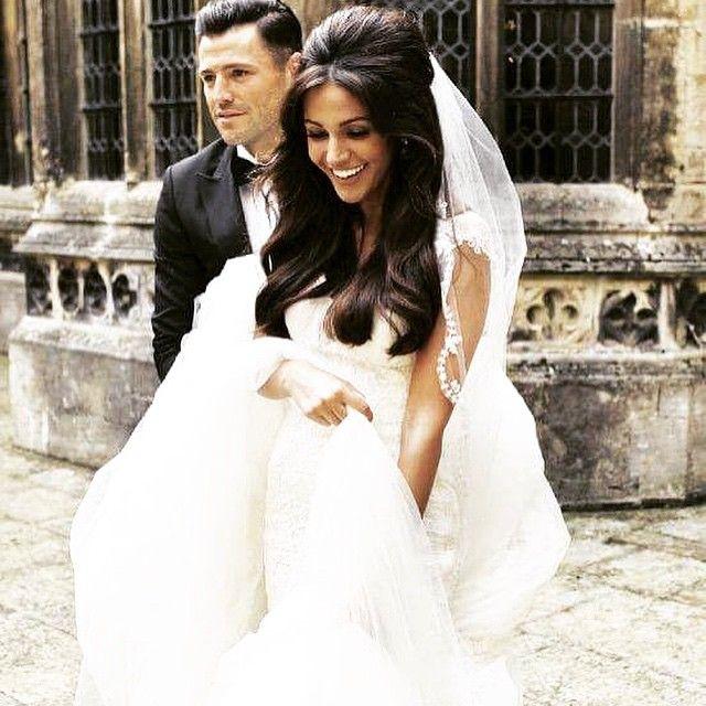Hochzeit - Sophie Halliday On Instagram: “Imagine Being Married To Michelle Keegan Man  #unbelievable #perfection #imagine #whatabeaut #michellekeegan #wedding”