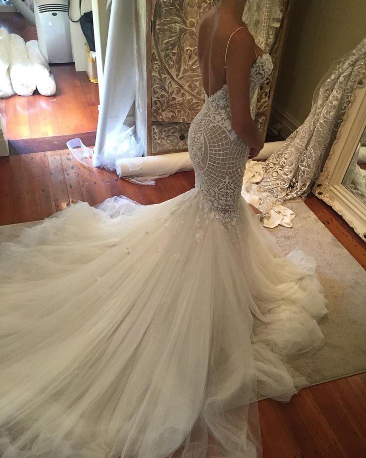 Hochzeit - Leah Da Gloria On Instagram: “#leahdagloria #fitting”