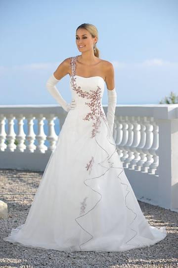 Wedding - Ladybird Brautkleider Kollektion 2015 Bei Boeskens