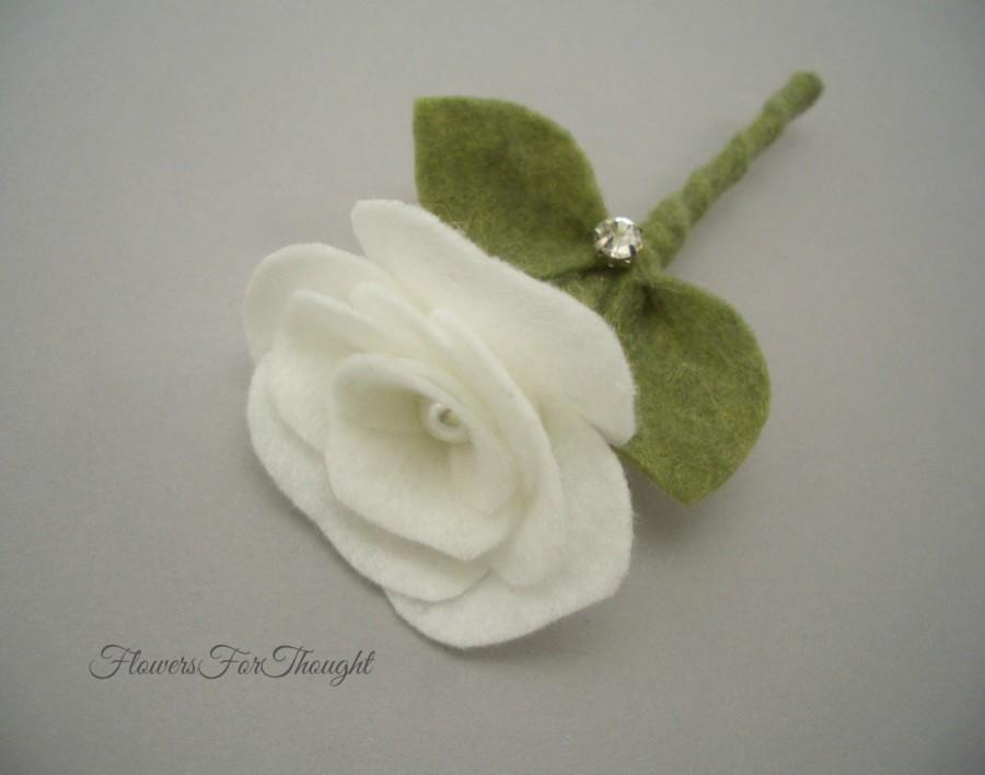 Hochzeit - White Felt Rose Boutonniere, Lapel Flower Pin, Wedding Decoration