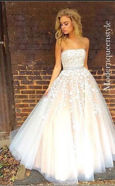 Hochzeit - Gorgeous Strapless Long Prom Dress