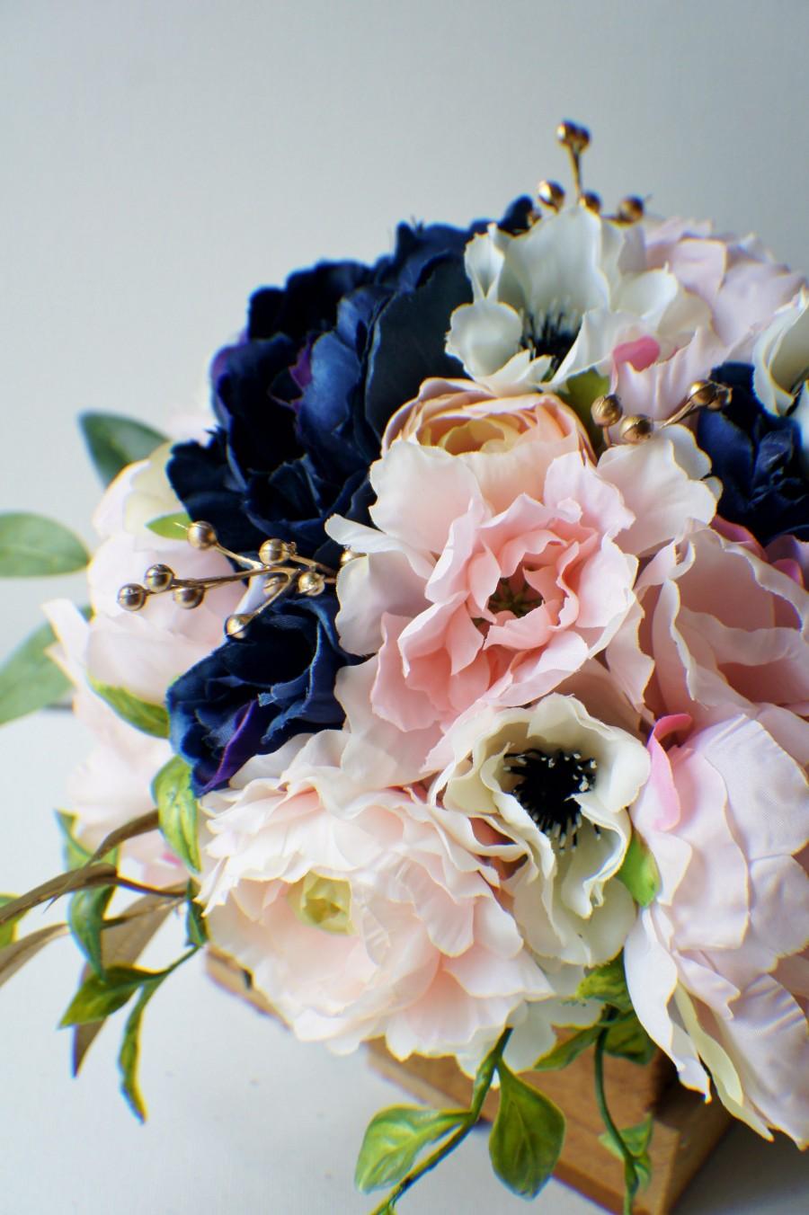 Mariage - Peony Bridal Bouquet, Silk Wedding Flowers, Blush Wedding Flowers, Vintage Wedding Blush Pink and Gold Shabby Chic Wedding, Bride Bridesmaid