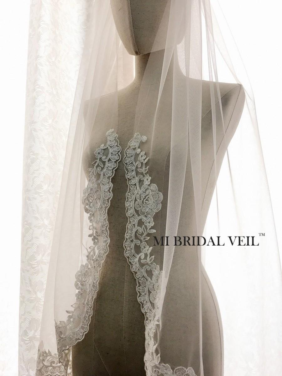 زفاف - Custom Bridal Veil, Lace Veil, Vintage Rose Lace Bridal Veil, Lace at Chest , Single Tier Lace Veil, Fingertip, Waltz, Floor, Chapel, Cathed
