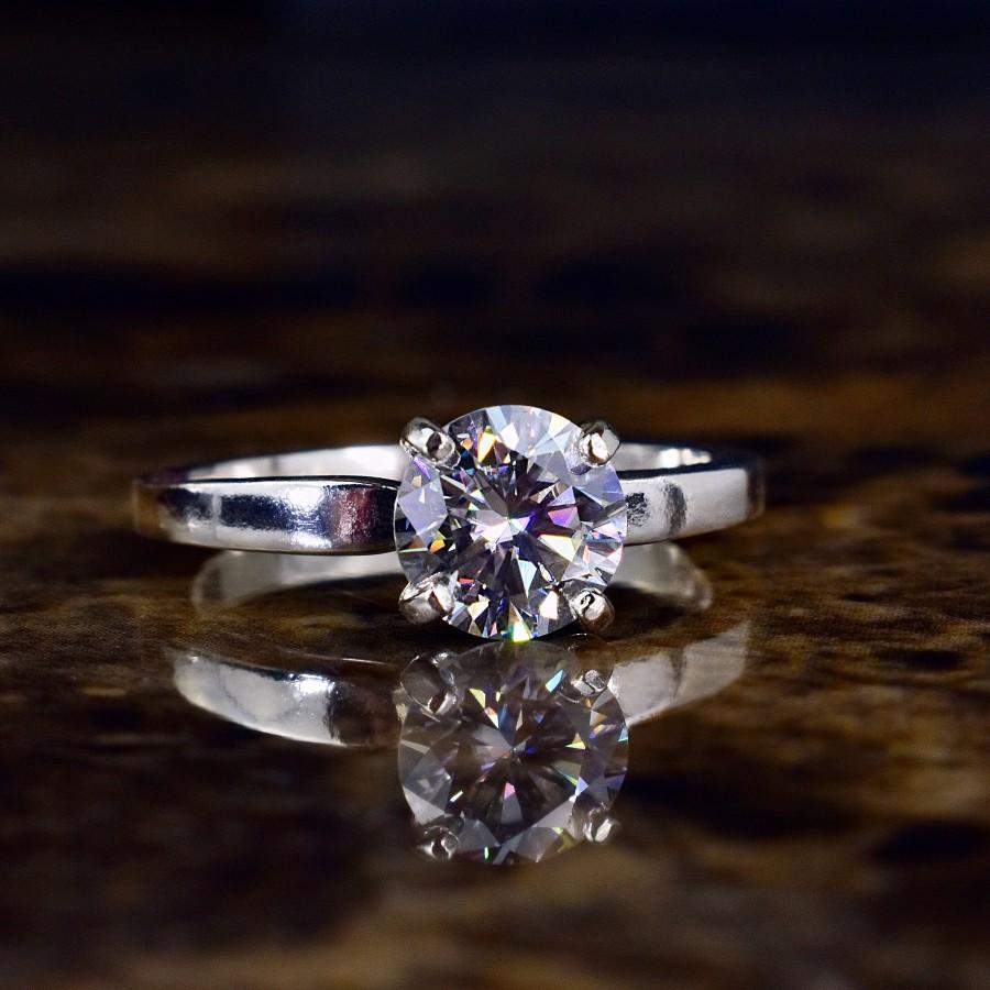Mariage - Moissanite Engagement Ring, Colorless Solitaire, Clear Gemstone, Unique Engagement, Round, Solitaire, Brilliant, Silver Engagement, Elegant