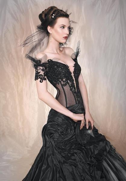 Hochzeit - Sexy Gothic Corset & Lace Wedding Dress