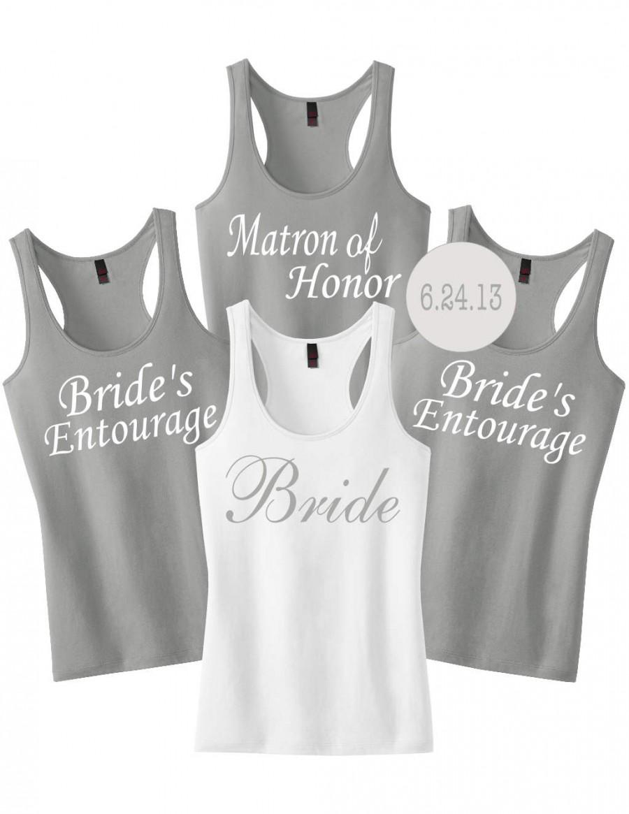 Свадьба - Bridesmaid Shirts With Custom Date or Name.Bridesmaid Tanks.Bachelorette Party Tanks.Bachelorette Shirts.Bride Tank Top Shirt.Wedding Shirts
