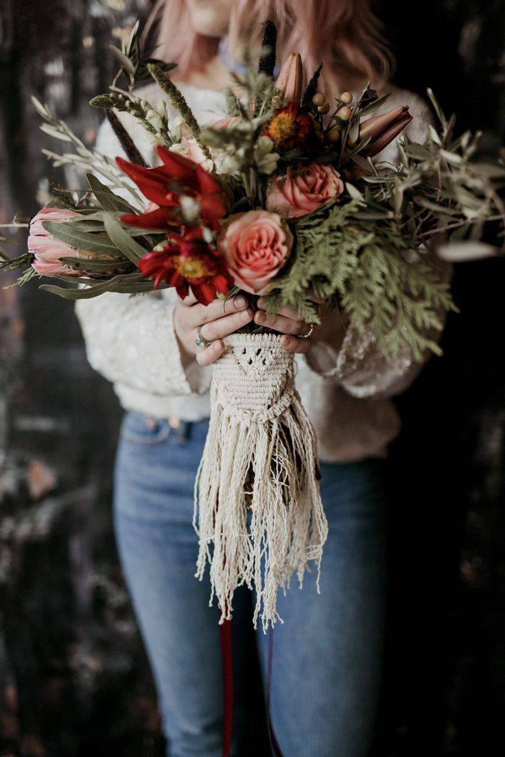 زفاف - Macrame Bouquet Piece