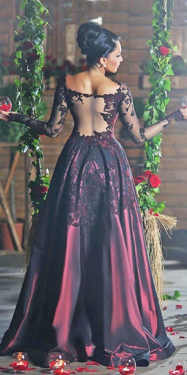 Свадьба - 18 Gothic Wedding Dresses: Challenging Traditions