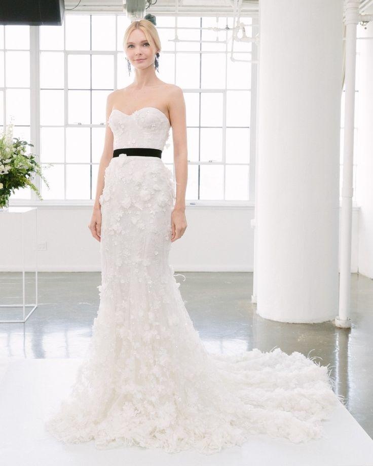 Hochzeit - 31 Brand-New Wedding Dresses That Showcase Next Year’s Biggest Bridal Trends