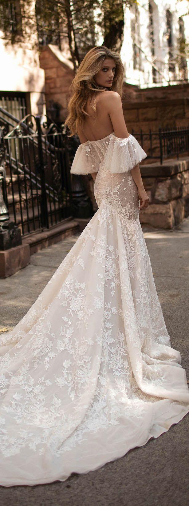 Hochzeit - Wedding Dress By Berta Bridal Fall 2017
