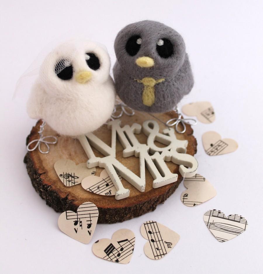 Mariage - Mini Birds Wedding Cake Topper Grey and Yellow Bride and Groom Needle Felted Birds