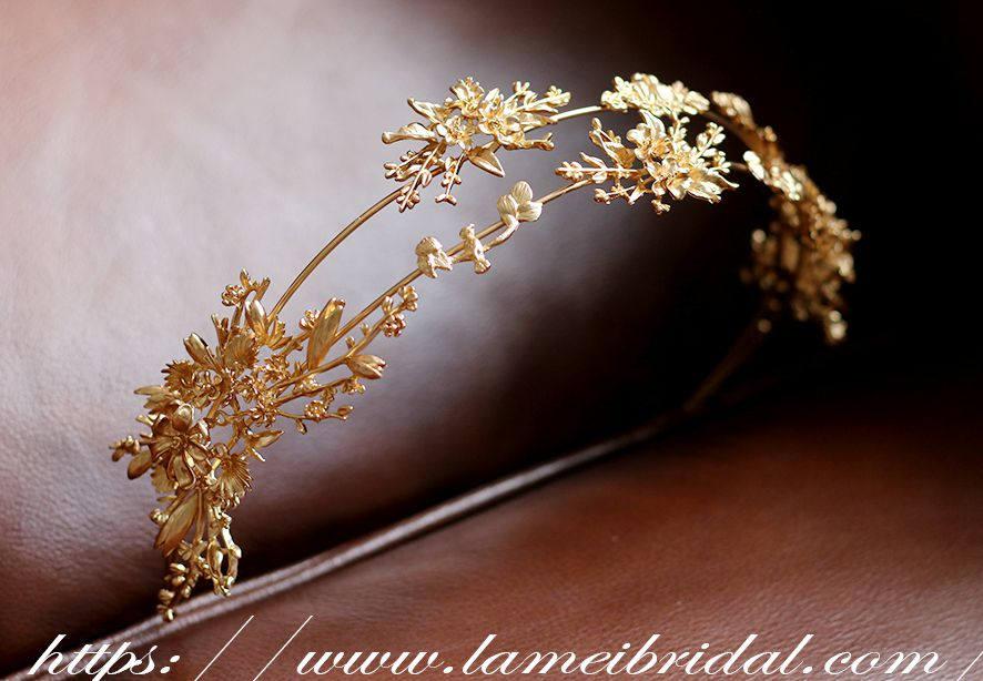 Mariage - Gold flower crown, Gold bridal head piece, Gold bridal crown tiara, Gothic style Bridal Hair Vine, Bridal Headpiece, Bridal Headband