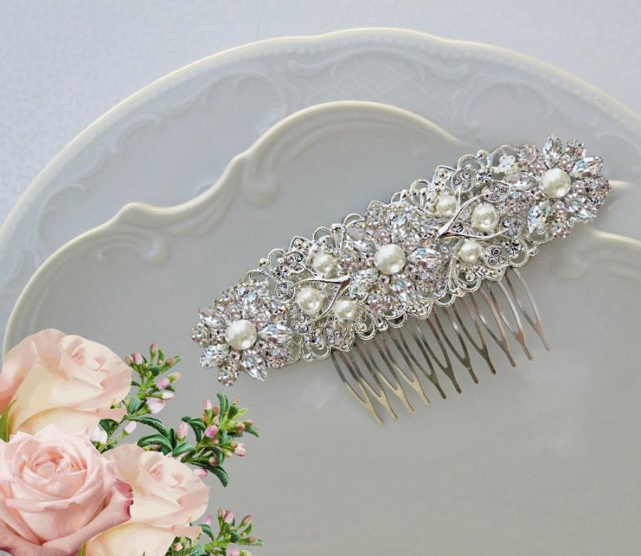 Mariage - Pearl Wedding comb,  Bridal hair Clip, pearl Barrette, Vintage Style, Wedding Hair clip, pearl bridal comb, pearl headpiece, hair brooch