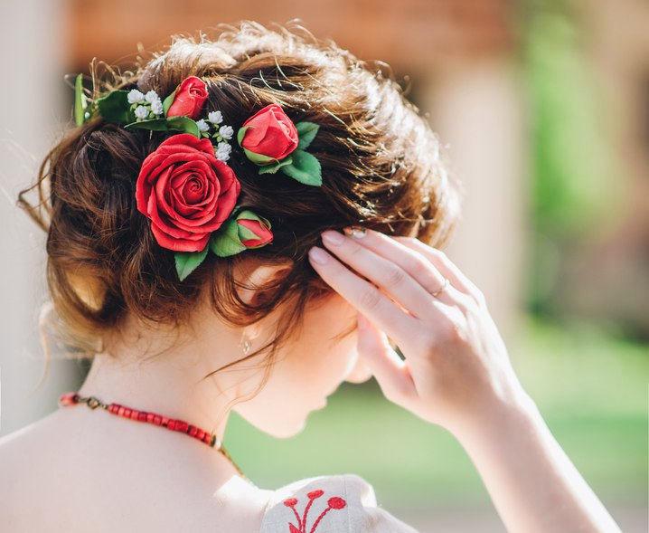 Red Small Roses Hair Pins Gypsophila Green Leaves Floral Hair
