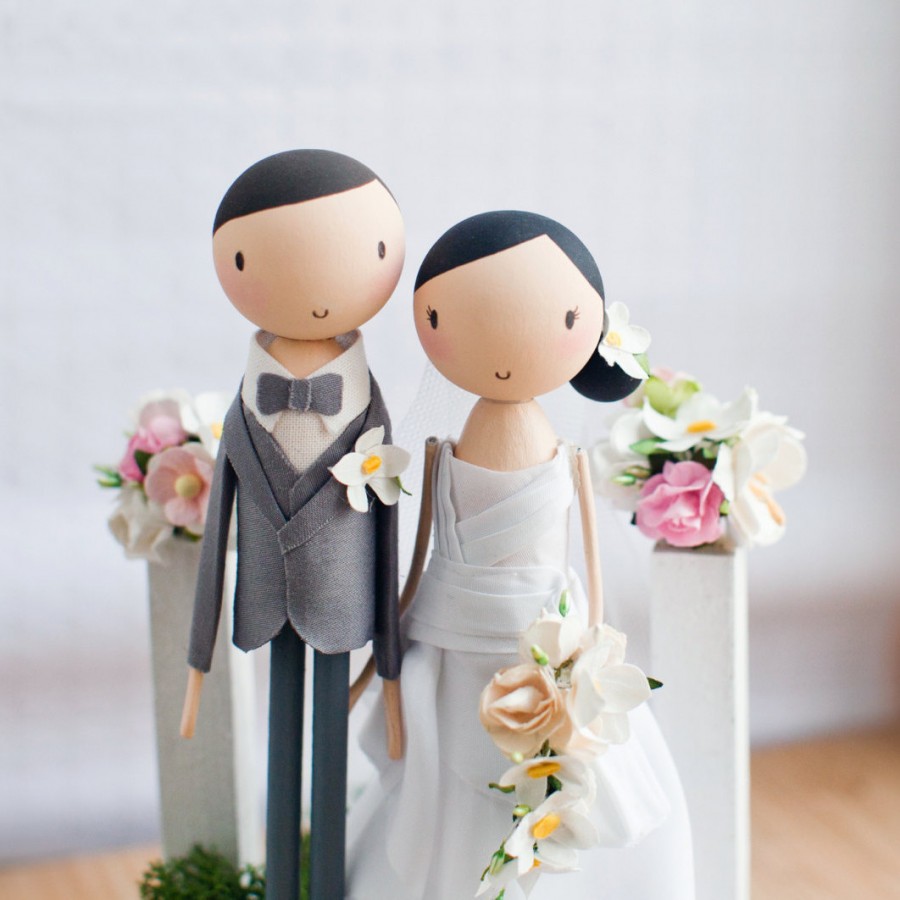 Mariage - Wedding Cake Topper/Wooden Cake Topper/Rustic Wedding Cake Topper/Cake Topper/Wooden Peg Doll/Personalized/Boho wedding cake topper