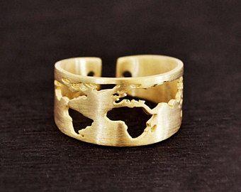Hochzeit - Travel Ring / Gift For Women / Wanderlust / Father's Day / World Map Ring / Handmade Ring With World Map Engraving / Traveler Gift