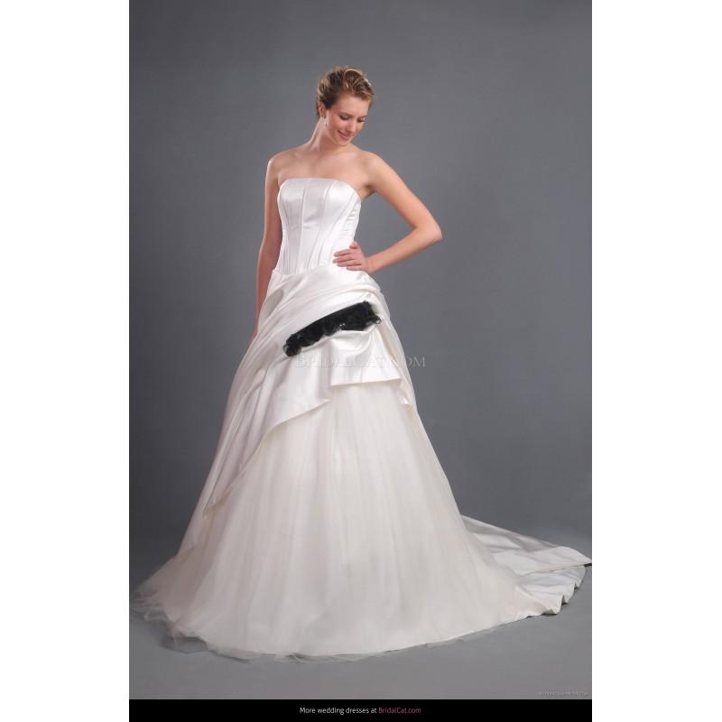 Wedding - Lina Becker 2013 1113 - Fantastische Brautkleider