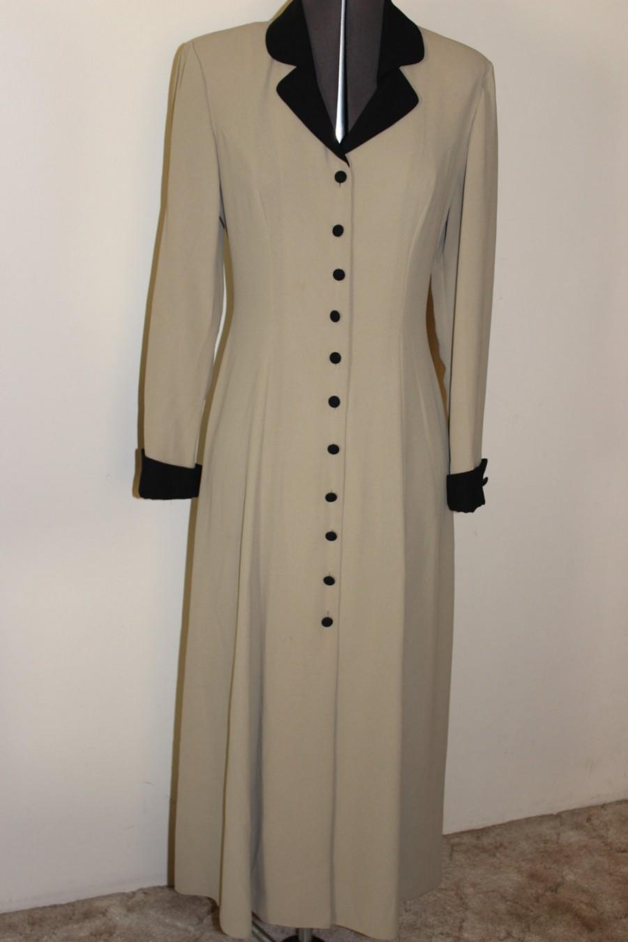 Hochzeit - FREE SHIPPING!! Vintage Wedding Mother of Bride Long Button Front Beige Dress  Size 6