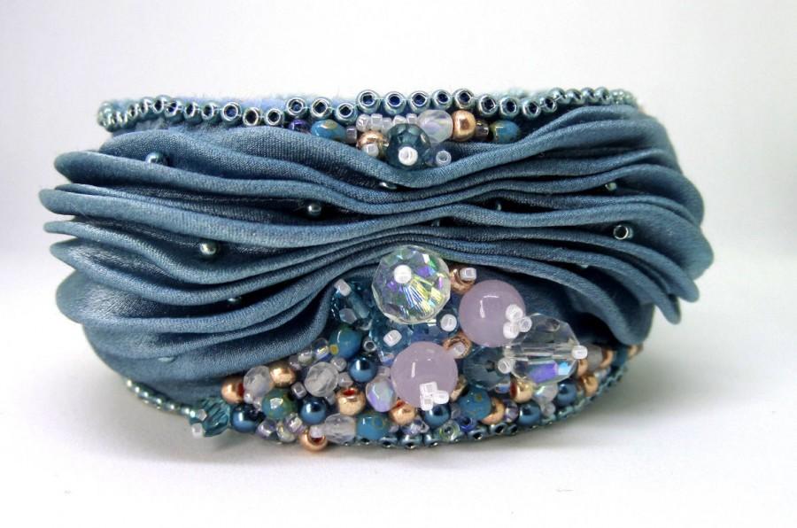 زفاف - Unique Blue Luxury Shibori Jewelry Bracelet "The raindrops" - Shibori ribbon, Czech beabs, Rose quartz