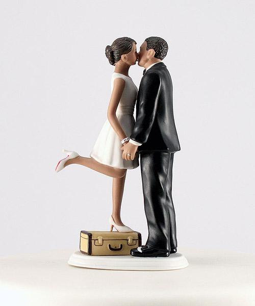 زفاف - A Kiss And We're Off Bride and Groom Hispanic Wedding CakeToppers -Ethnic Couple Romantic Porcelain Hand Painted Figurines