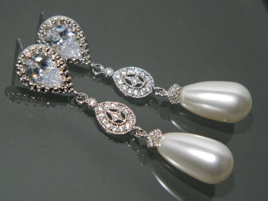 Mariage - Bridal White Pearl Chandelier Earrings Swarovski Teardrop Pearl Cubic Zirconia Earrings Wedding Pearl Silver Earrings Bridal Pearl Jewelry - $33.90 USD
