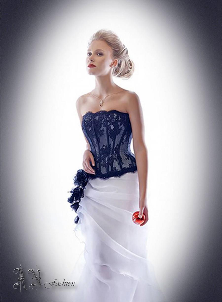 Hochzeit - Lace Corset. Strapless Wedding Corset.  Black Wedding Top. Bridal Separates. Black Lace Corset.