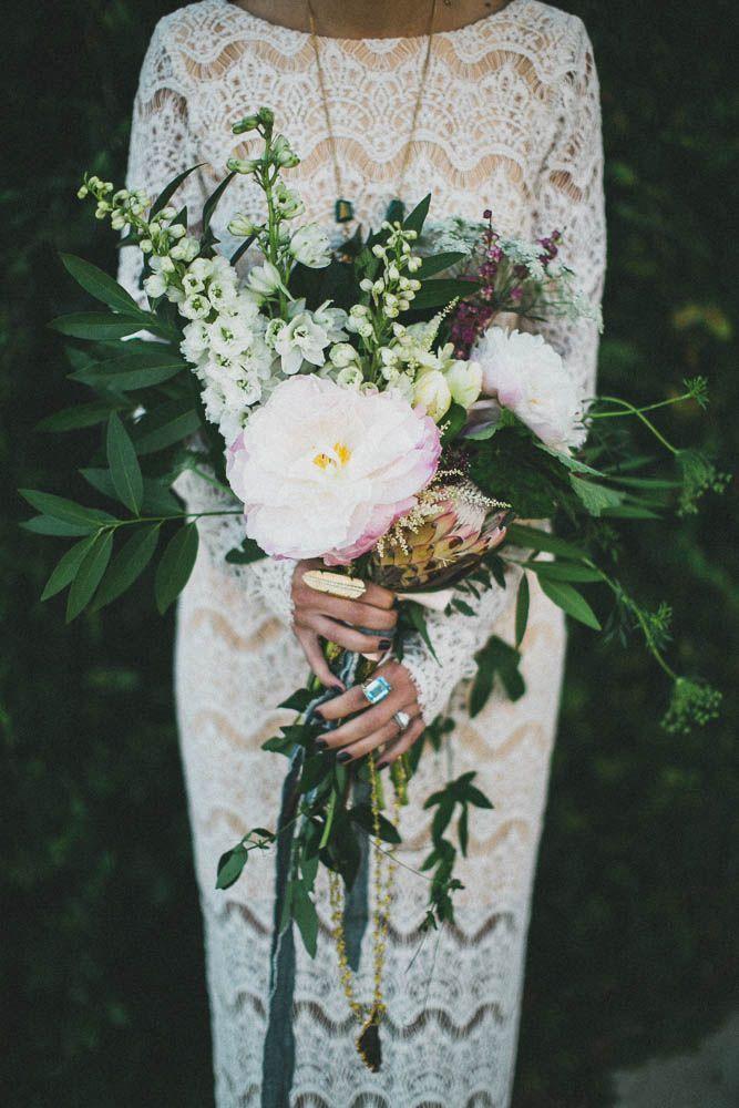 Mariage - 25 Chic Bohemian Wedding Bouquets