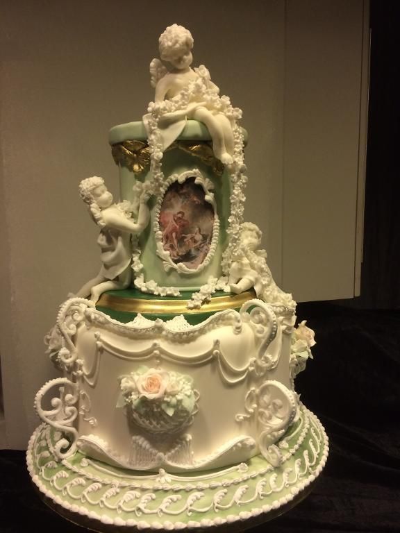 Mariage - You Have To See Rococo Wedding Cake On Craftsy!