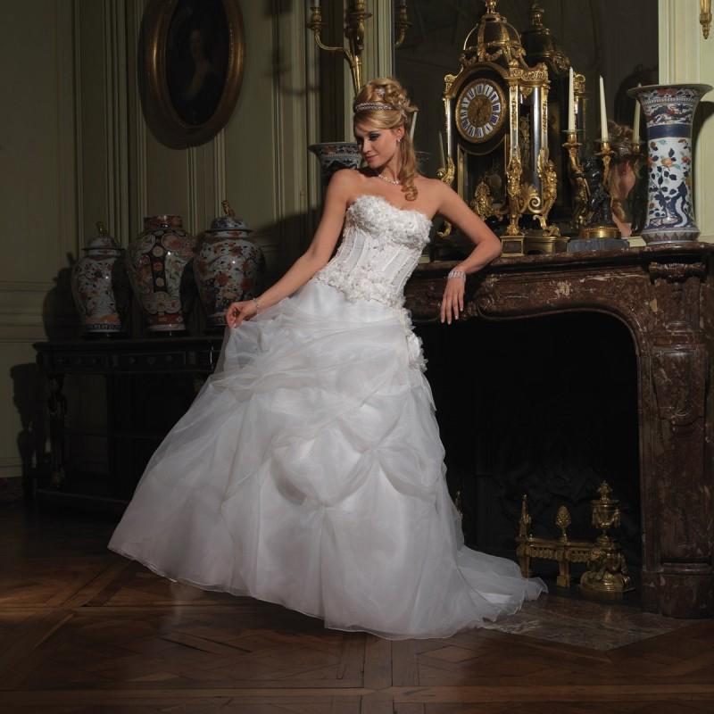 Wedding - Tomy Prestige, Choux - Superbes robes de mariée pas cher 