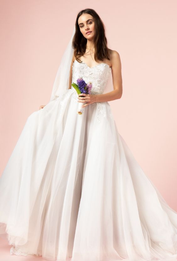 زفاف - Wedding Dress Inspiration - Monique Lhuillier