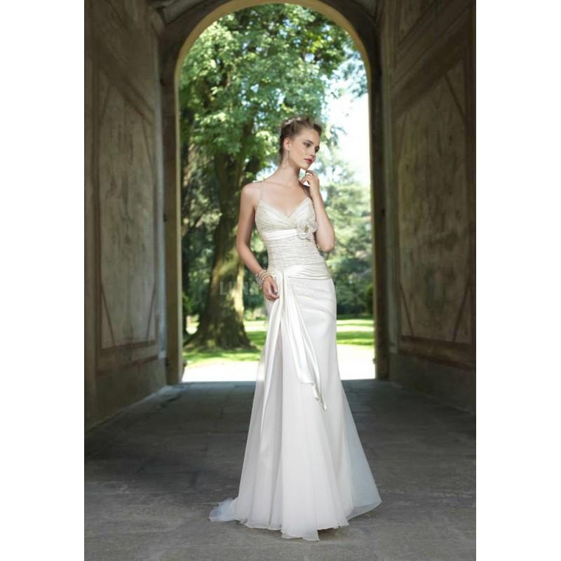 Свадьба - Sheath/ Column Spaghetti Straps Tulle & Lace Floor Length Sweep/ Brush Train Wedding Dress With Flowers - Compelling Wedding Dresses