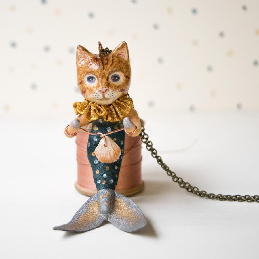 Hochzeit - Little mermaid ginger cat spun cotton and clay handmade pendant. Cat lover gift. Birthday present. Cat figurine. Nautical