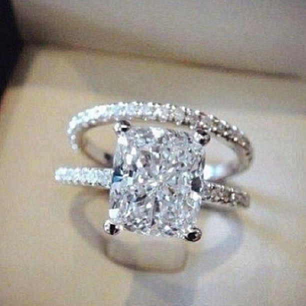 زفاف - 2.00 Ct. Cushion Cut Pave Round Eternity Diamond Engagement Ring H,VVS2 EGL 18K