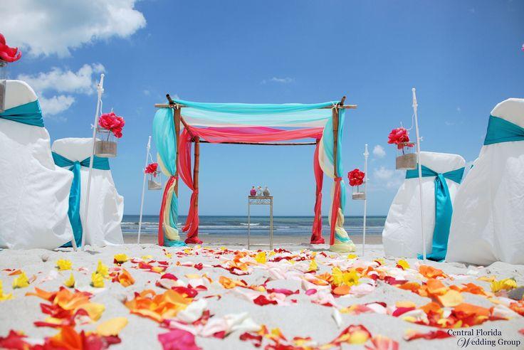 Hochzeit - Beach Ceremony Setups