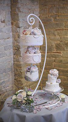 Hochzeit - Pink Hanging Cake