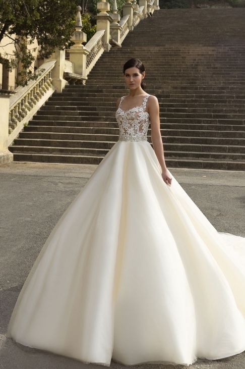 Hochzeit - Sweetheart Ball Gown Wedding Dress Via Crystal Desing