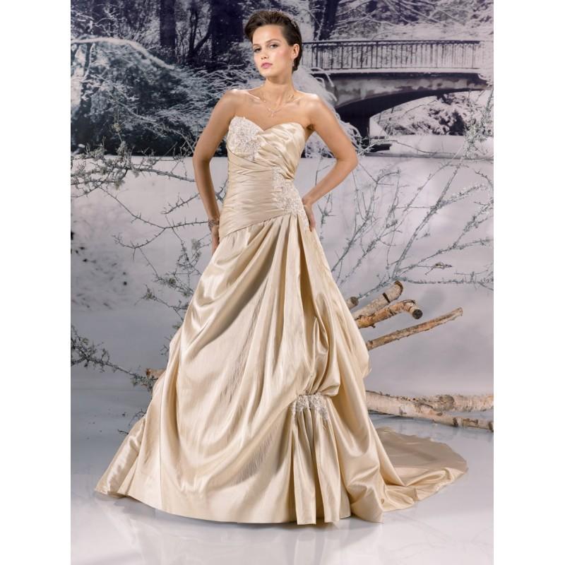 Wedding - Miss Paris, 133-07 café - Superbes robes de mariée pas cher 