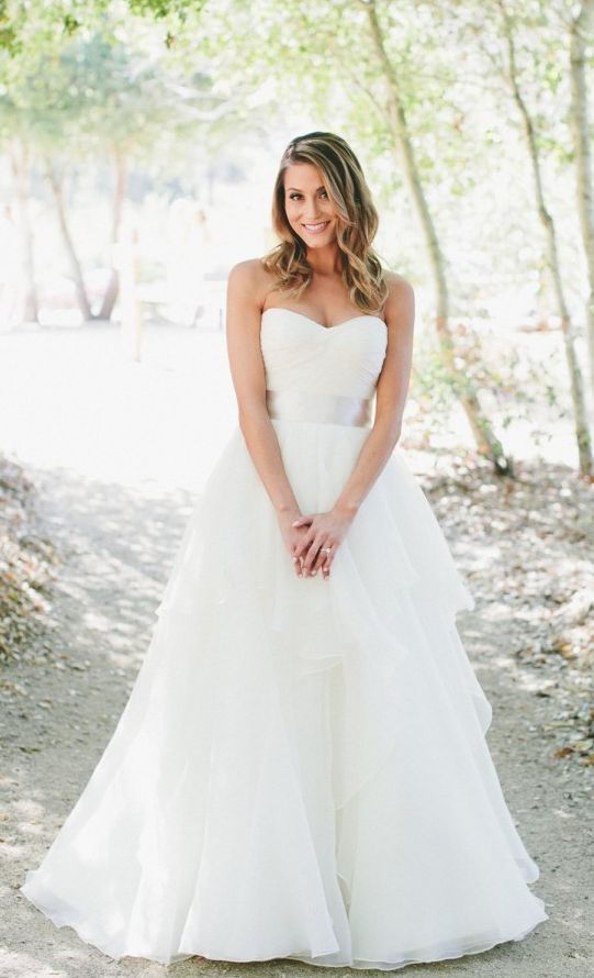 Hochzeit - Wedding Dress Inspiration - Photo: Onelove Photography
