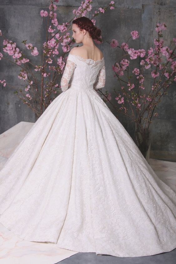 Свадьба - Wedding Dress Inspiration - Christian Siriano