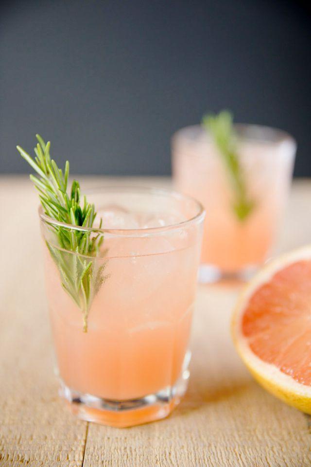 Wedding - 18 Amazing Cocktails That Require Only 2 Ingredients