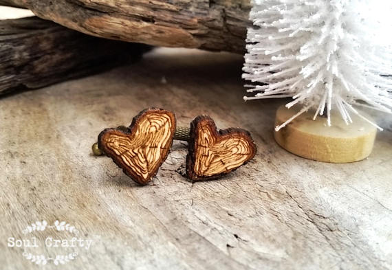 Hochzeit - Heart Wood Grain Wooden Cufflinks Dad Grooms Best man Groomsman Rustic Wedding Birthday Gift Cuff links