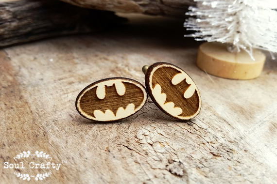 زفاف - Batman Wooden Cufflinks Superhero Dad Grooms Best man Groomsman Rustic Wedding Birthday Gift Cuff links