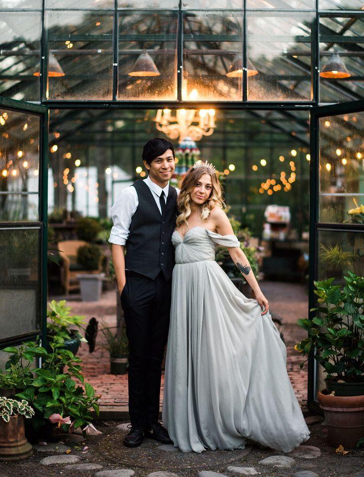 Mariage - Rustic Meets Eclectic At This Greenhouse Wedding In New York