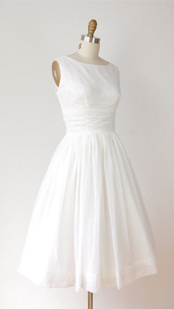 Hochzeit - 1950s Full Skirt Wedding Dress White Chiffon Vintage