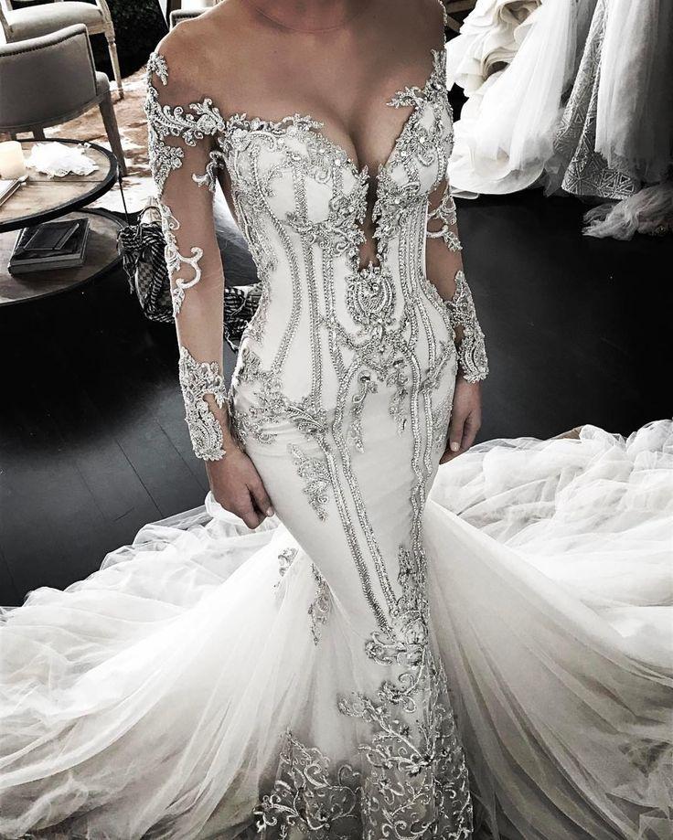 Mariage - Elegant Long Sleeve Wedding Gowns For Brides Of All Sizes